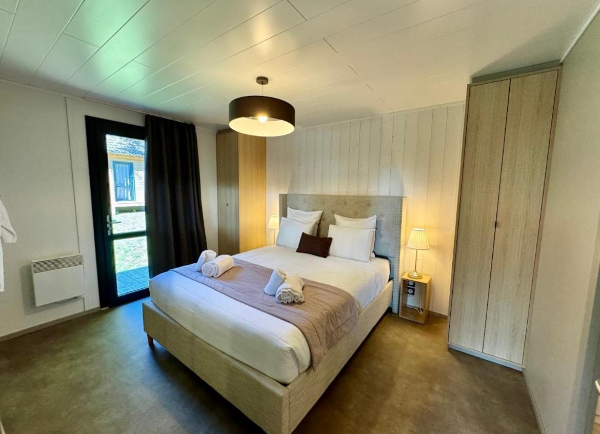 Domaine Les 2 Mondes Hotel Aydat Bagian luar foto